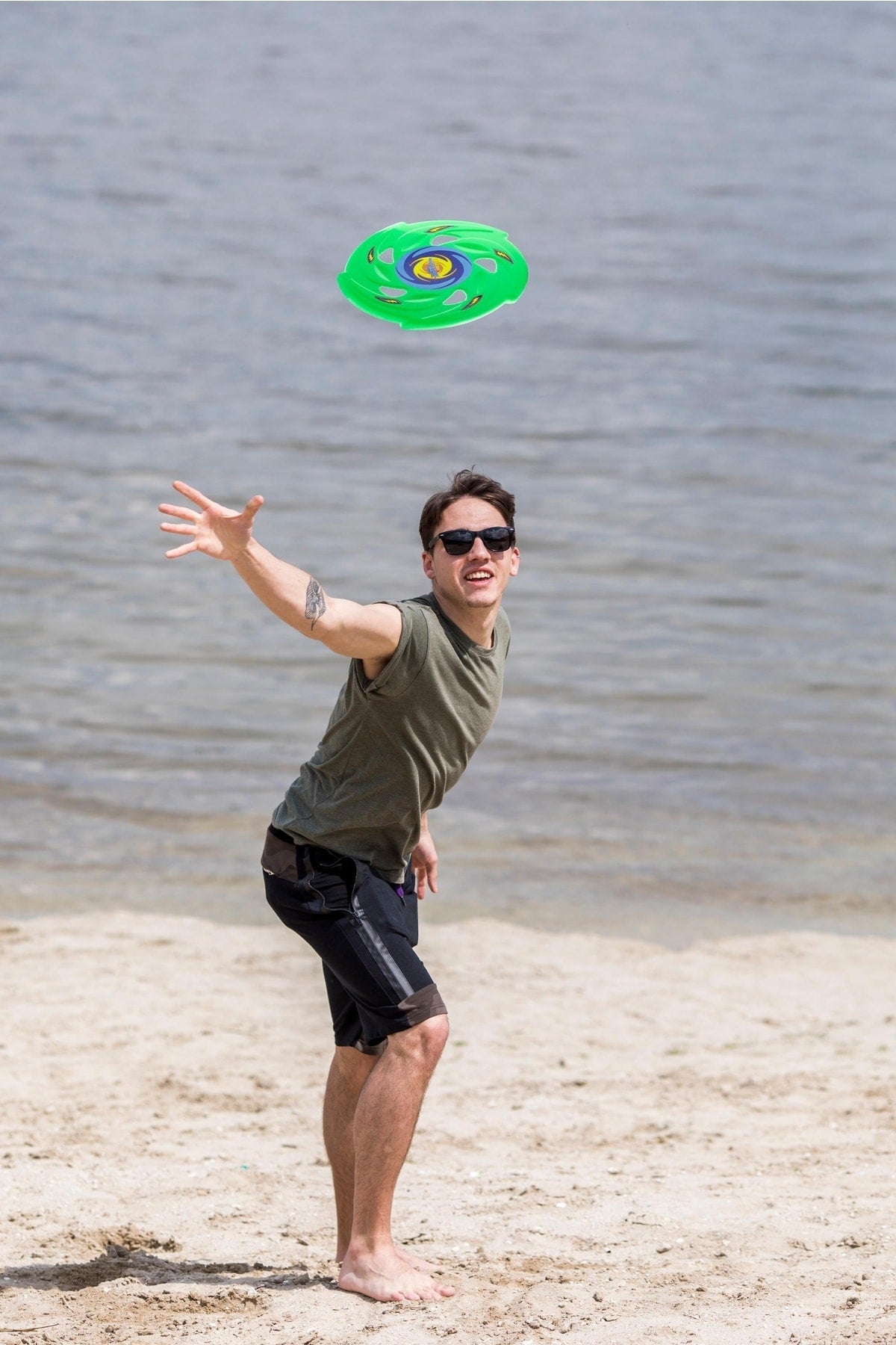 Frisbee Frizbi Fırlatma Diski Disk Atma Oyunu Çocuk Yetişkin Plaj Bahçe Oyuncak 24 cm Yeşil